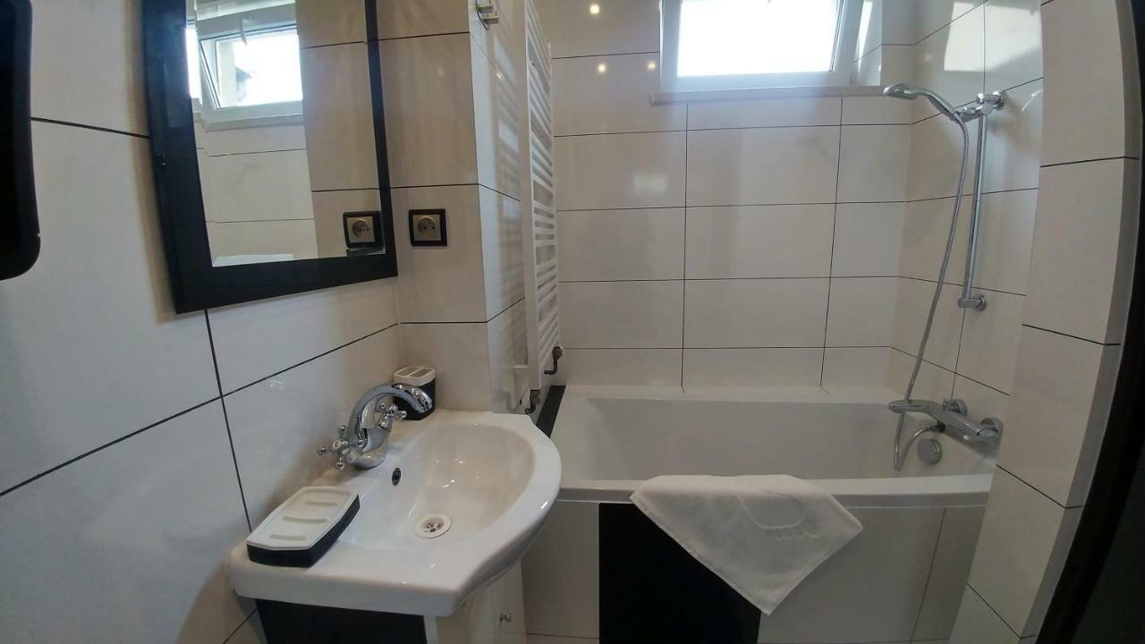 Apartamenty Korona Krosno Exteriör bild